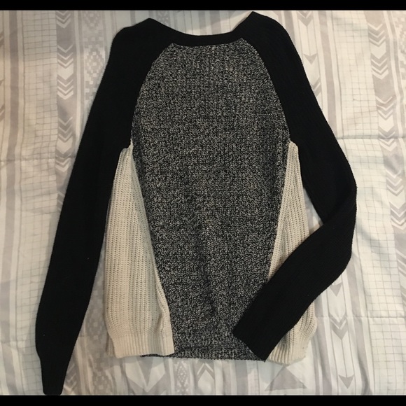Express color block sweater - Picture 2 of 3